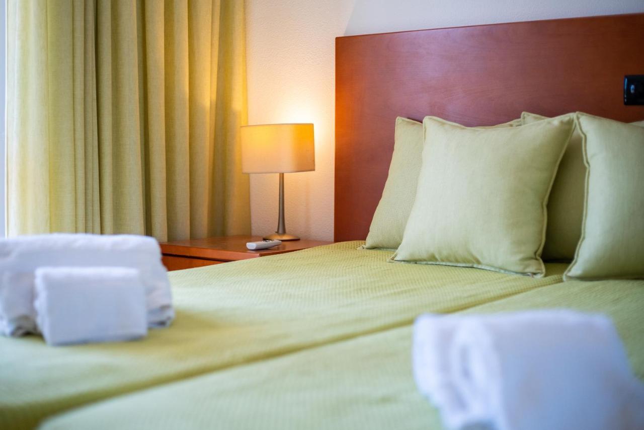 Host Wise - Bright Cozy Flats W Terrace & Pool Daire Quarteira Dış mekan fotoğraf