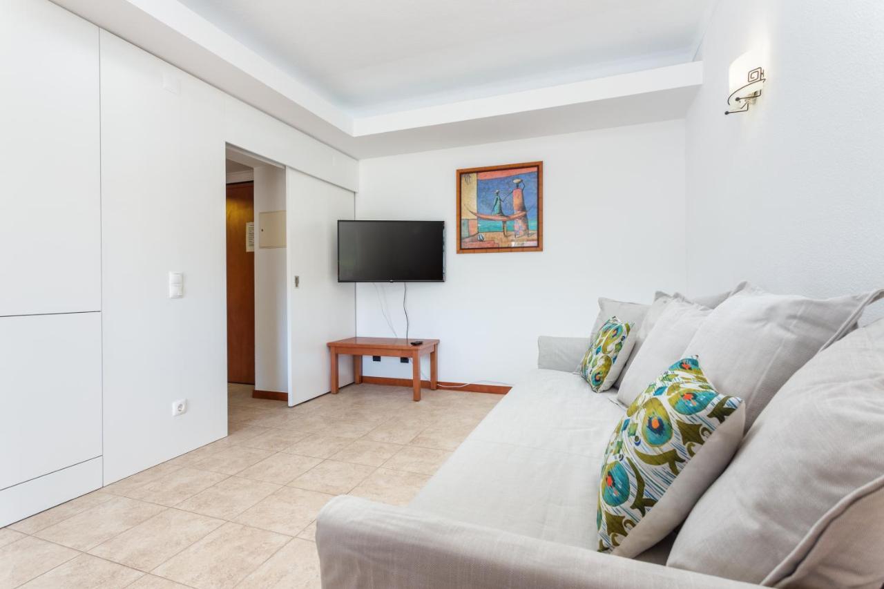 Host Wise - Bright Cozy Flats W Terrace & Pool Daire Quarteira Dış mekan fotoğraf